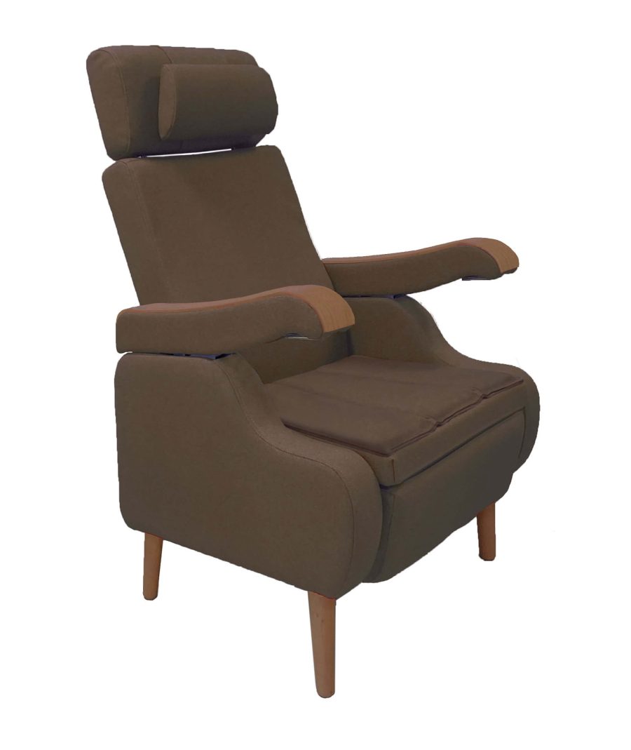 Tamergo-Aktiivituoli-seniorituoli-design3.0-ruskea-pahkina-tiny